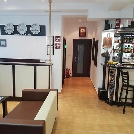 до 25 човека Bansko