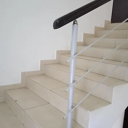 до 25 човека Bansko