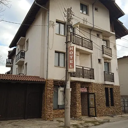 до 25 човека