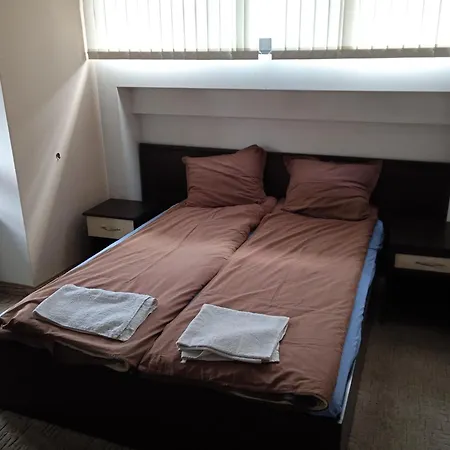 Отель до 25 човека Банско