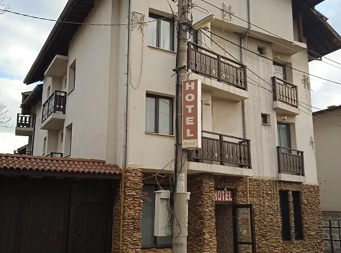 до 25 човека