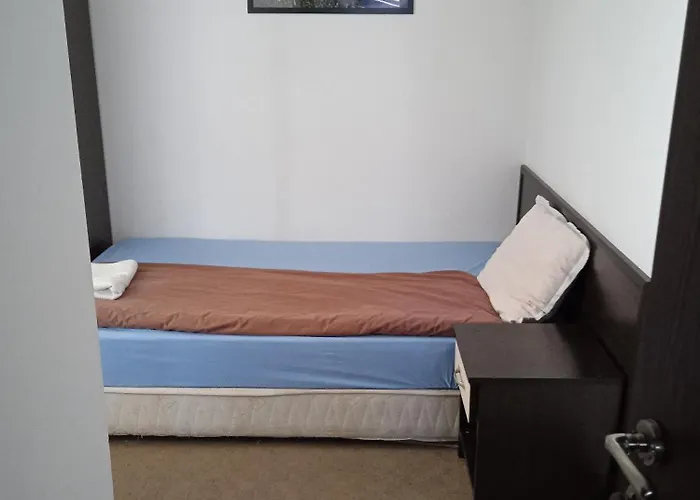 до 25 човека Готель Бансько